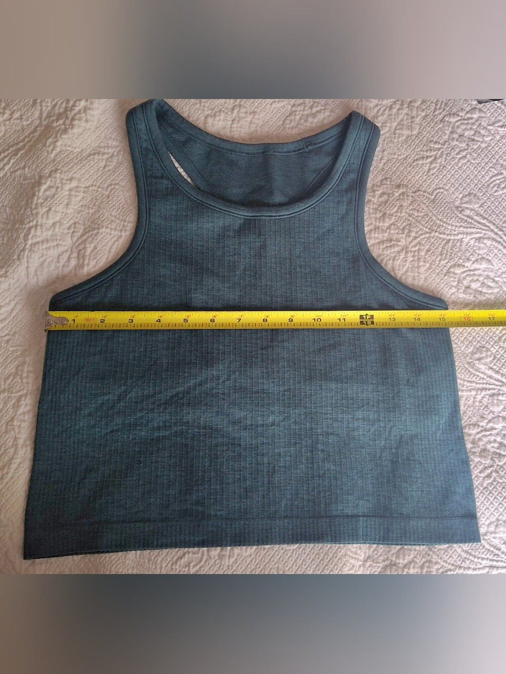 Lululemon Cropped Tank - Picture 4 of 5